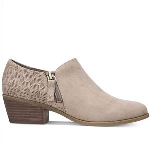 Dr. Scholl's Brief Shooties